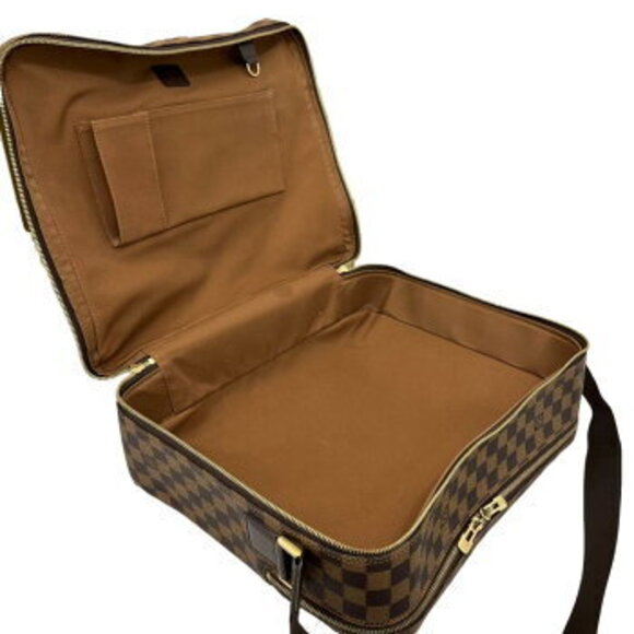 LOUIS VUITTON Damier Dorsoduro Shoulder Bag - Picture 9 of 10